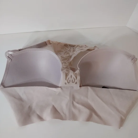 ✨🖤 Victoria’s Secret Racerback Push-Up Bra | Sleek Lift, Luxe Lace 💫size 34D - Picture 5 of 8